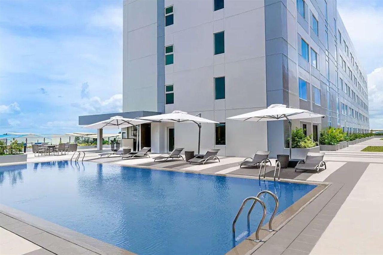 Park Inn By Radisson บาโคลอด ภายนอก รูปภาพ
