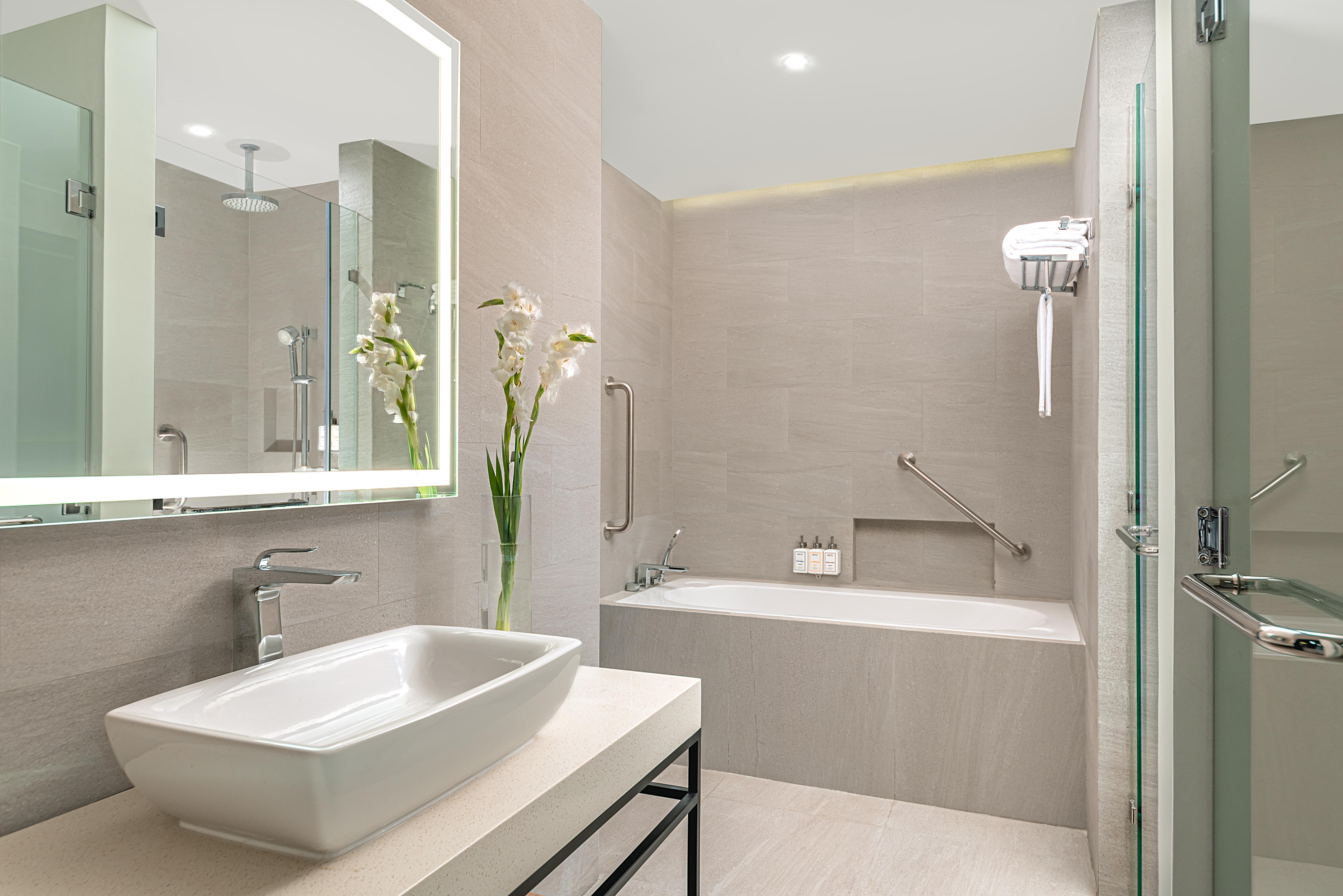 Park Inn By Radisson บาโคลอด ภายนอก รูปภาพ