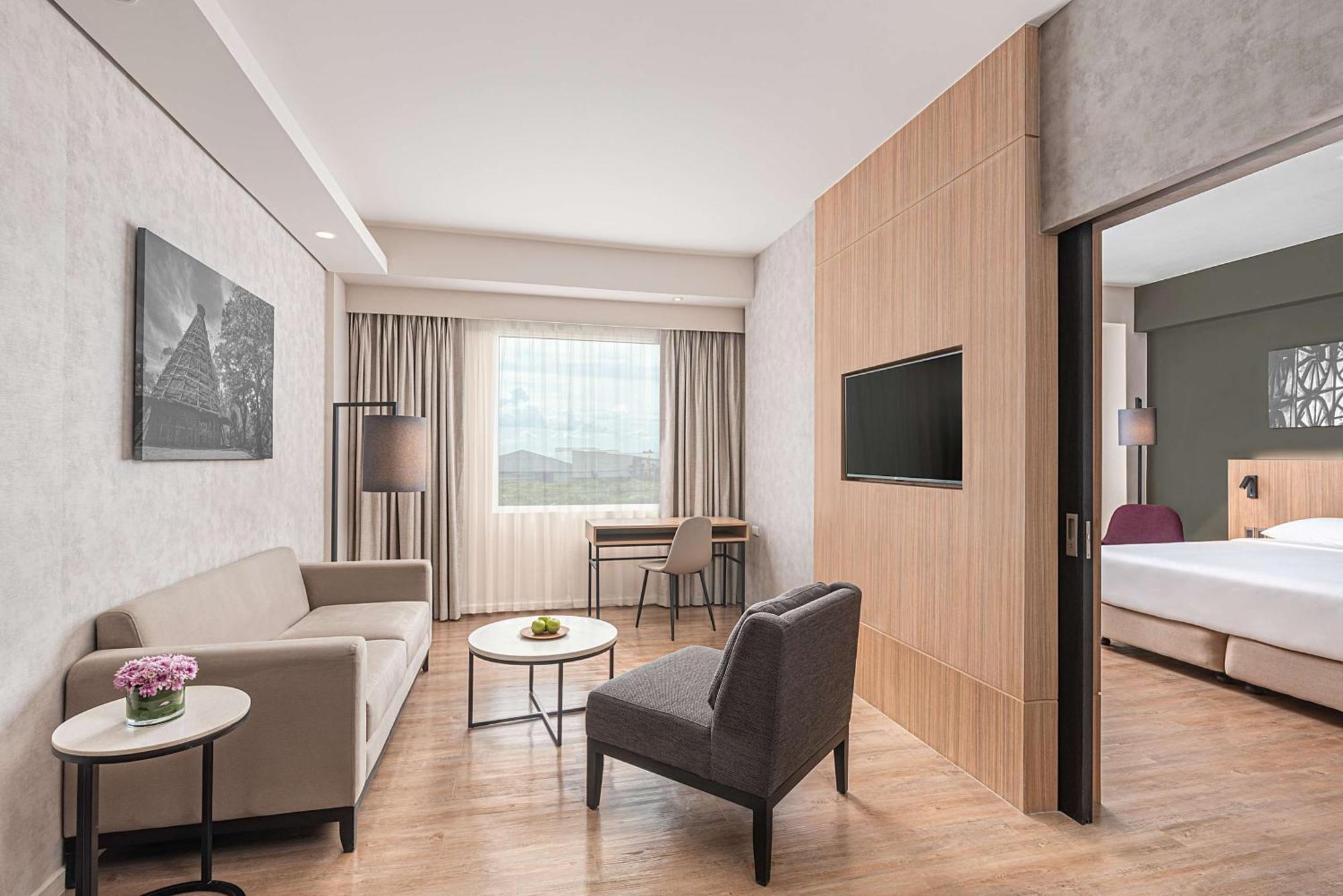 Park Inn By Radisson บาโคลอด ภายนอก รูปภาพ