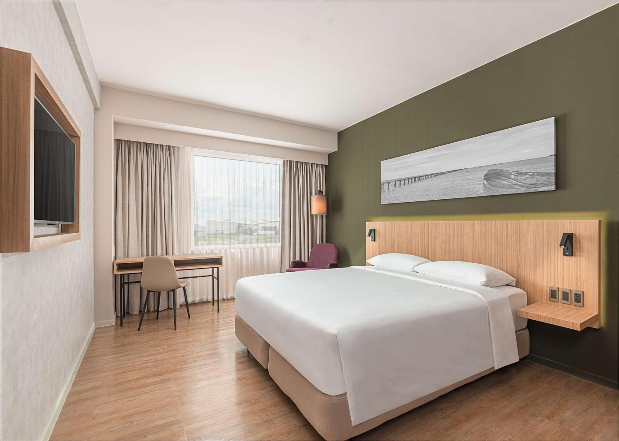 Park Inn By Radisson บาโคลอด ภายนอก รูปภาพ
